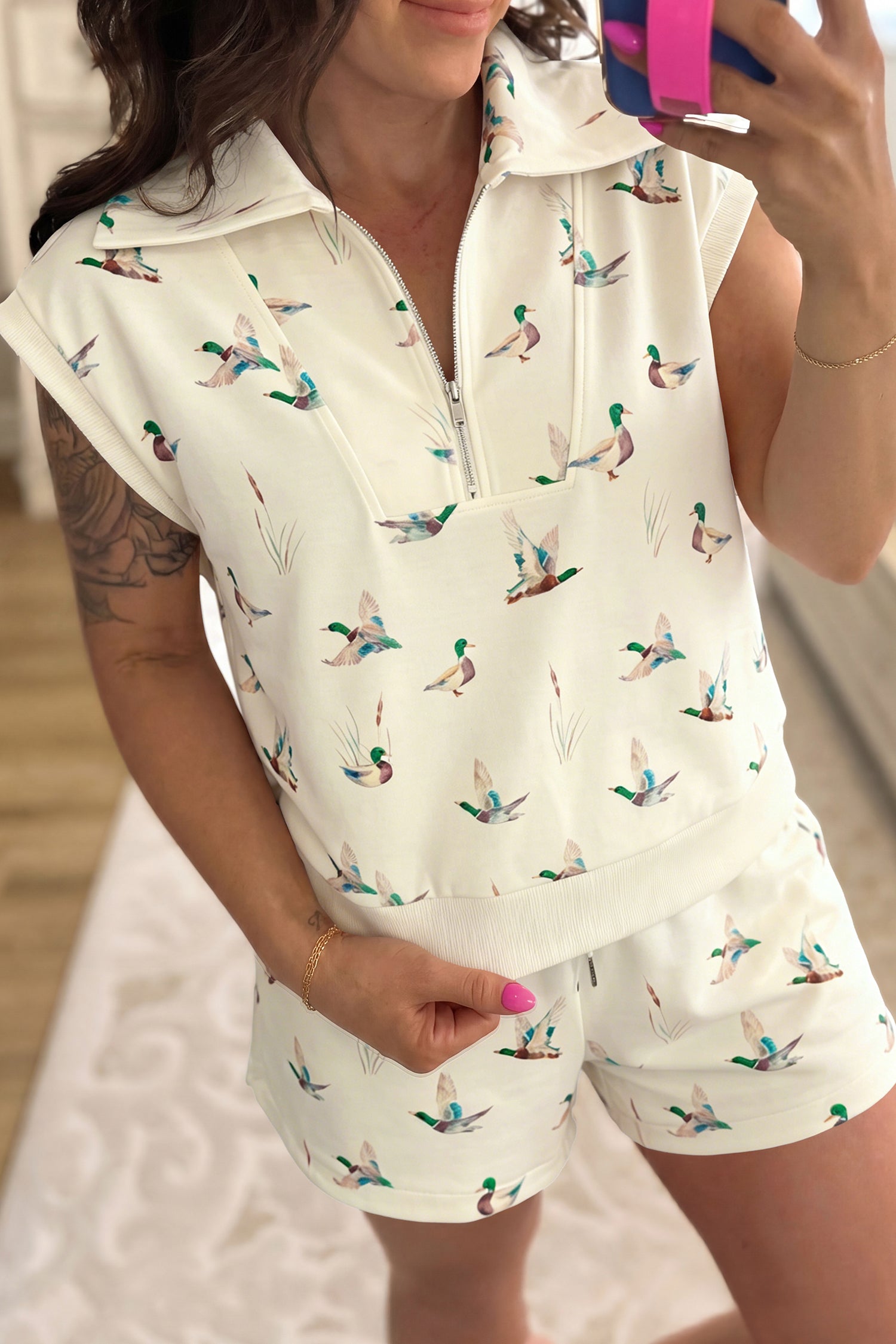 Beige Mallard Printed Zip Polo Tee Drawstring Short Set - Damesmode Afbeelding 3