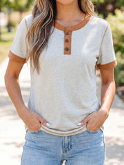Light Grey Raw Seam Color Block Detail Buttoned Henley Tee - Miniatuur