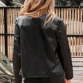 Black Faux Leather Buttoned Front Boxy Jacket - Damesmode Afbeelding 2 - Foto 2