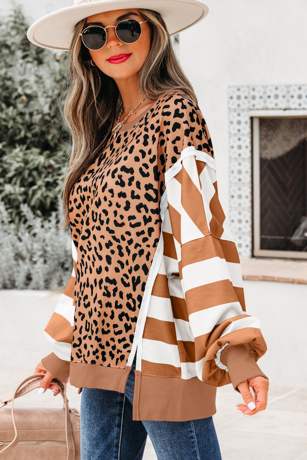 Khaki Stripe Farbblock Patchwork Leopard Casual Sweatshirt mit Schlitzen