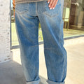 Himmelblaue Medium Wash Barrel Jeans mit Manschetten - Foto 2