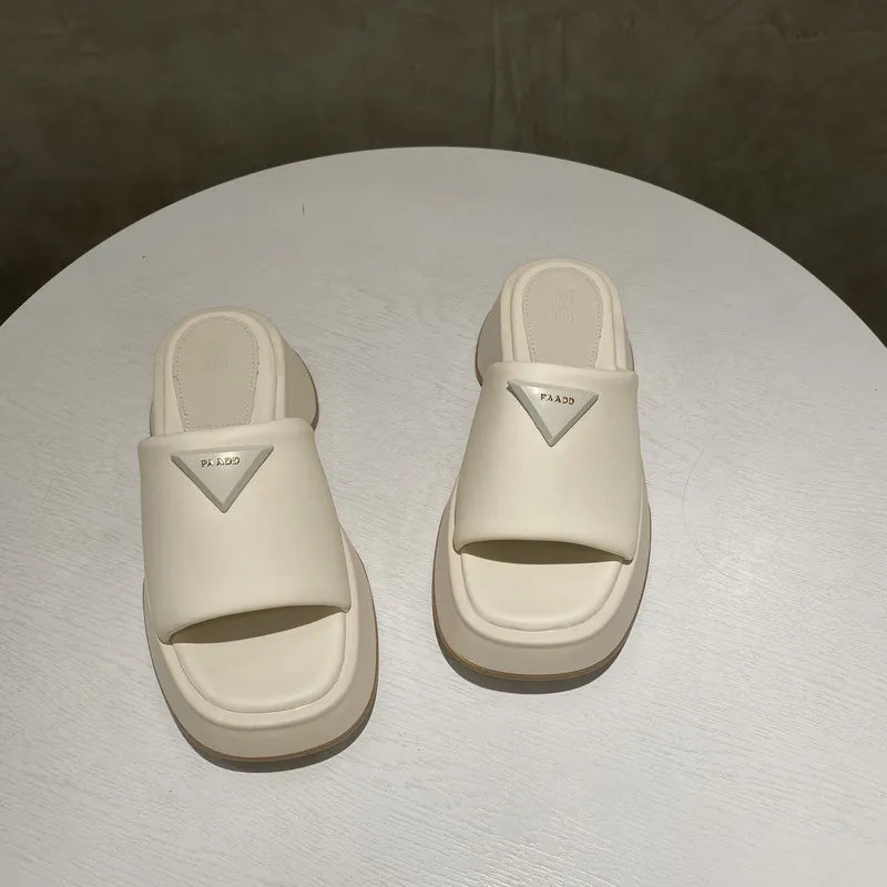 PU Leather Platform Sandals - Exklusive Damenmode & Kleidung Kollektion | Redblad Deutschland