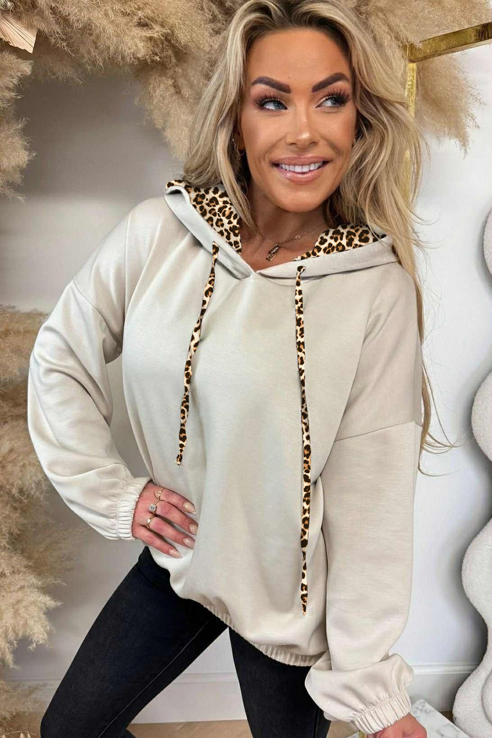 Black Elastic Cuffs Leopard Contrast Drawstring Hoodie - Women's Fashion Image 6