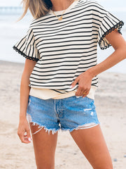 Black Stripe Scallop Lace Trim Ruffle Short Sleeves Crewneck Top - Damesmode Afbeelding 7 - Miniatuur