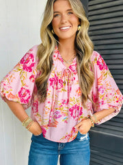 Bluse mit rosa Blumenmuster mit Krawattenausschnitt und Puff-Halbärmelbluse - Miniatuur
