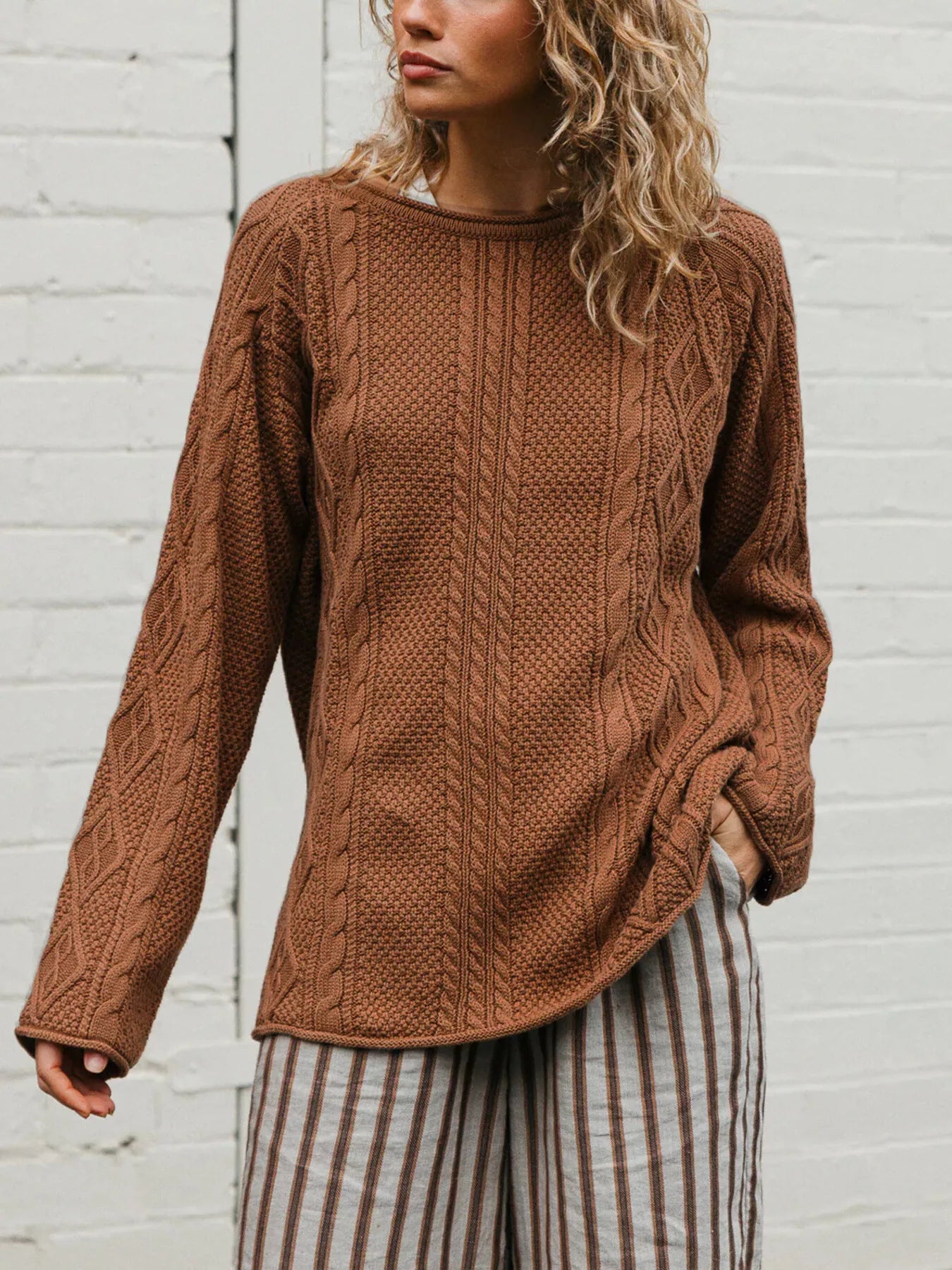 Crew Neck Cable-Knit Sweater - Exklusive Damenmode & Kleidung Kollektion | Redblad Deutschland