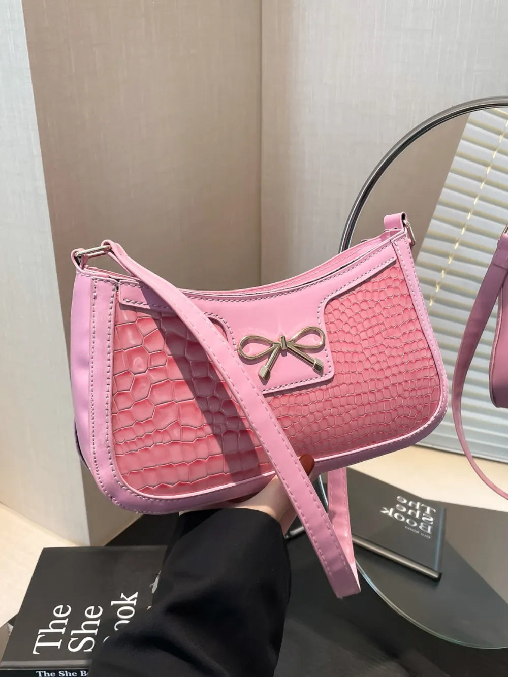 Bow PU Leather Shoulder Bag - Luxe Damesmode & Kleding Collectie | Redblad Nederland