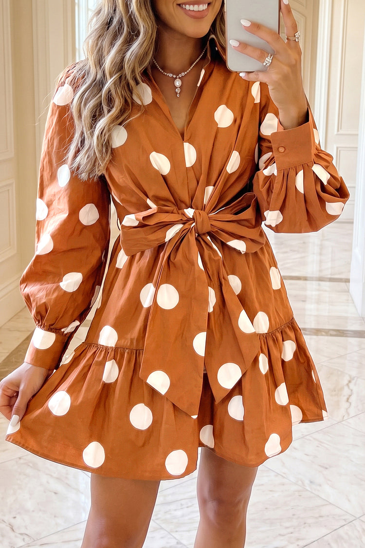 Mini vestido casual de camisas de manga larga de lunares marrones con corbata y cintura - Damesmode